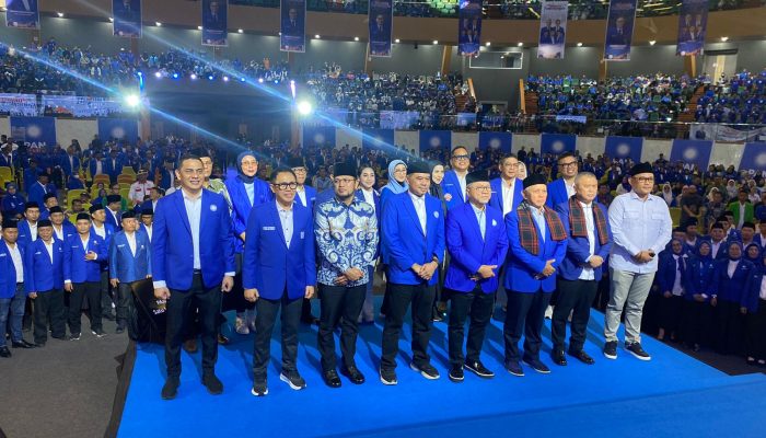 Pelantikan Pengurus PAN Se-Kaltim, Tunjukkan Soliditas dan Kekuatan Kader